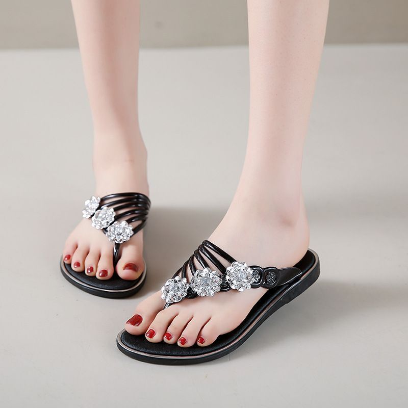 Wholesale Women's Summer Flat Bottom Three Flowers with Diamond silver Beach Sandals