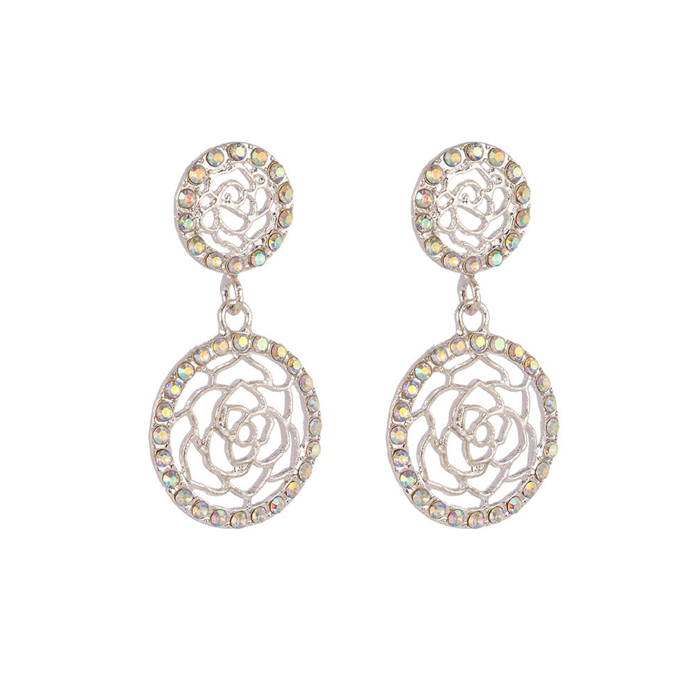 Wholesale Retro fashion hollow earrings