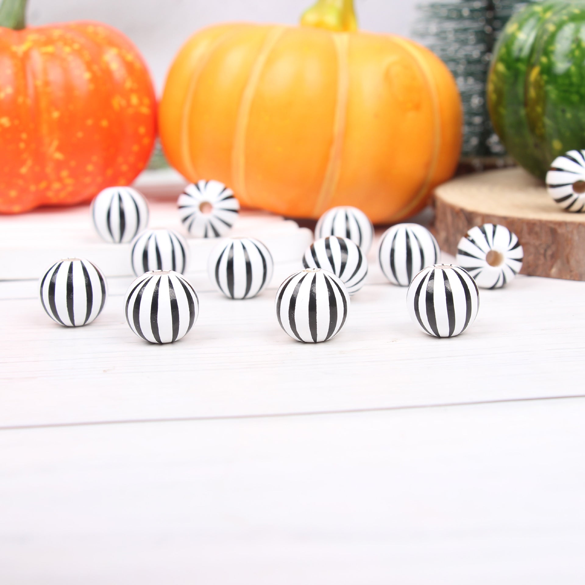 Wholesale 20pcs Halloween Pumpkin Spider Web Lattice Striped Wooden Beads