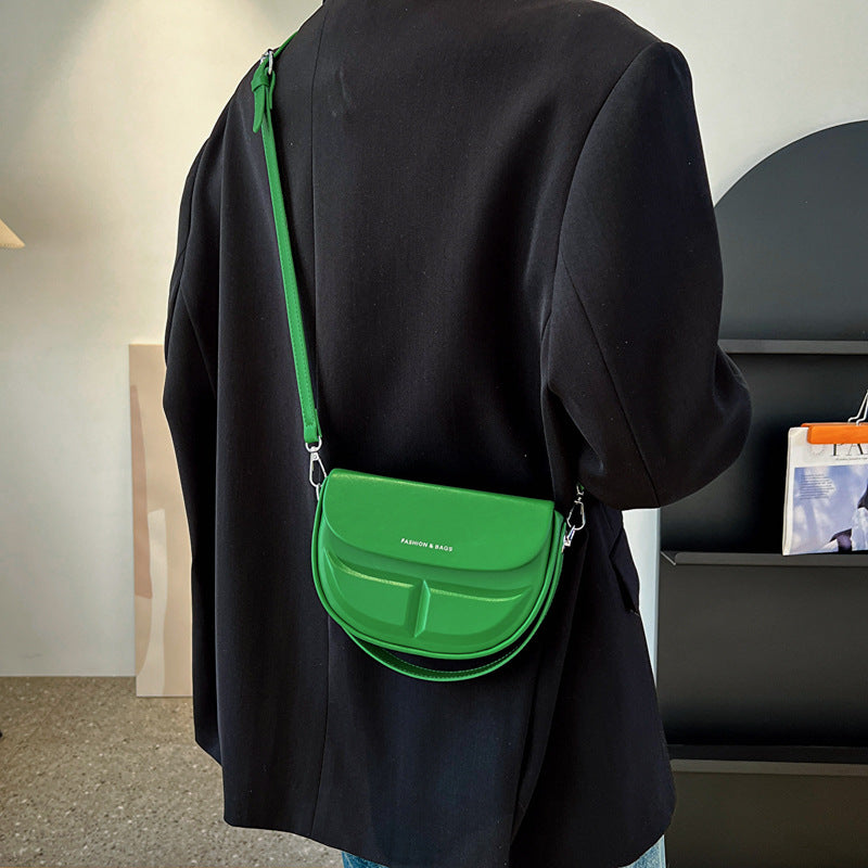 Wholesale 2023 PU Cross Shoulder Saddle Bag