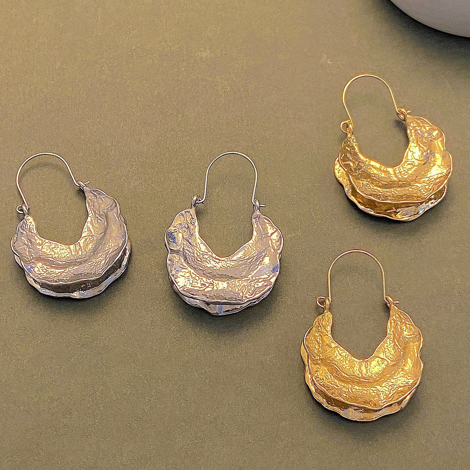 Wholesale Alloy Textured Gold Leaf Earrings with Concave Convex Texture