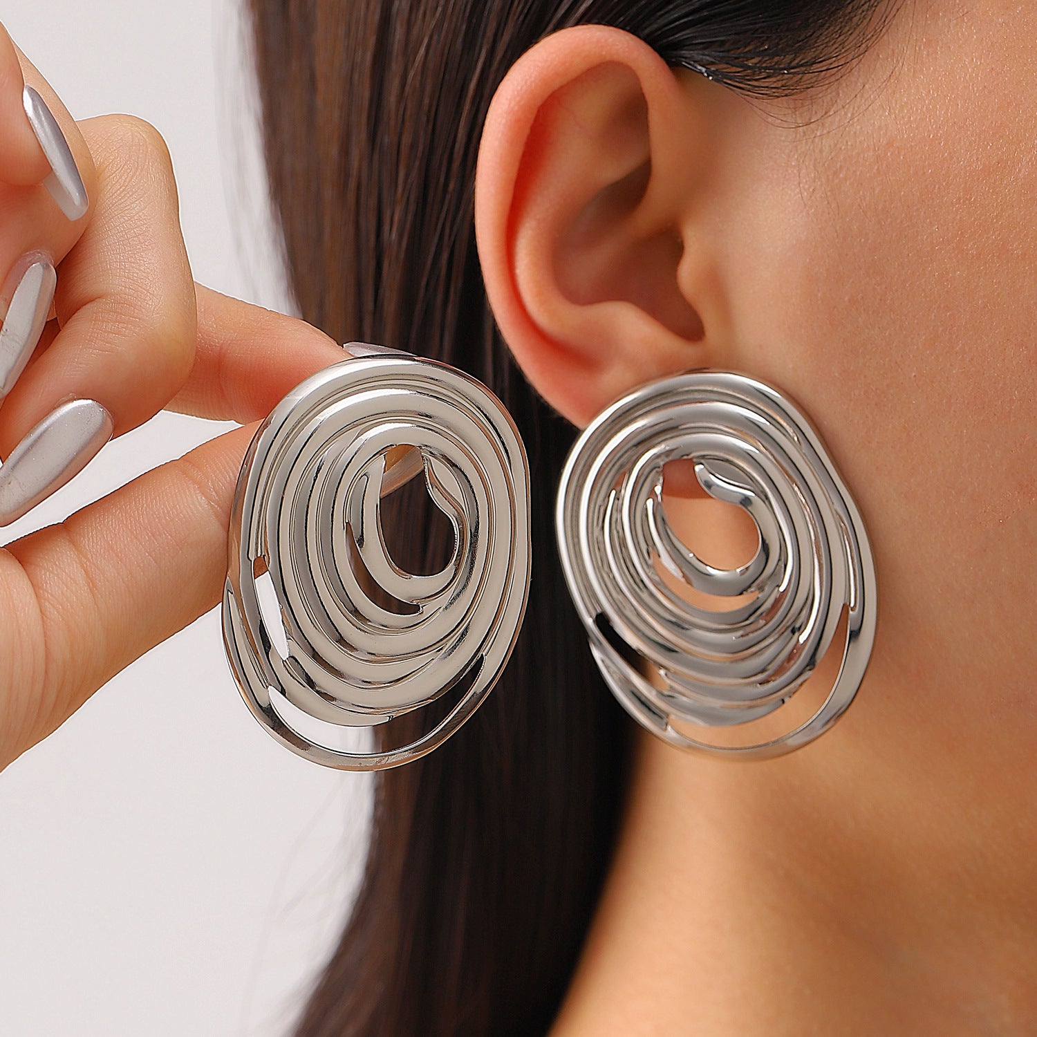 Wholesale Vintage Lava Texture Irregular Geometric Earrings For Women Gold Metal Electroplated Fashion Accessory