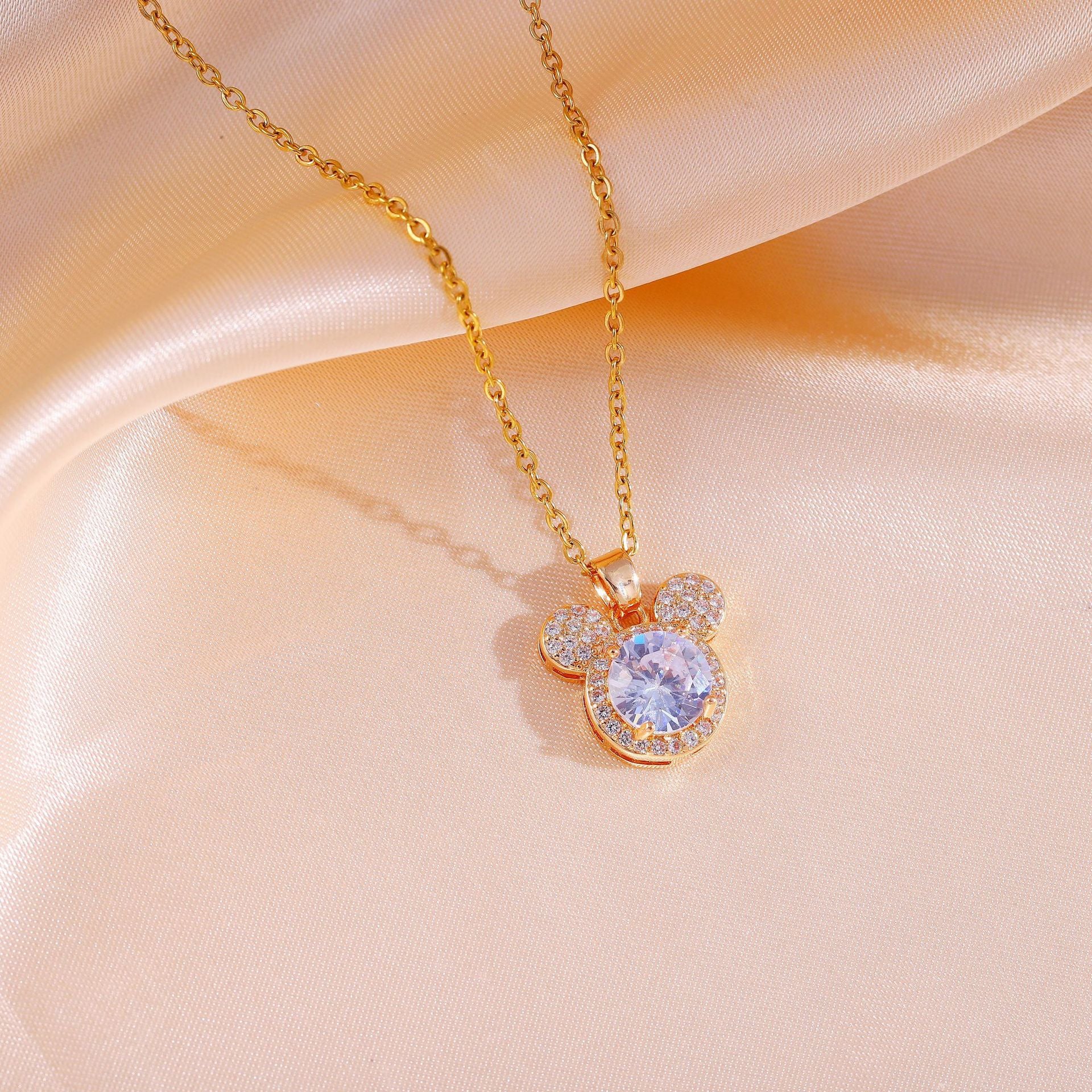 Wholesale Titanium Steel Full Diamond Cute Crystal Collarbone Necklace