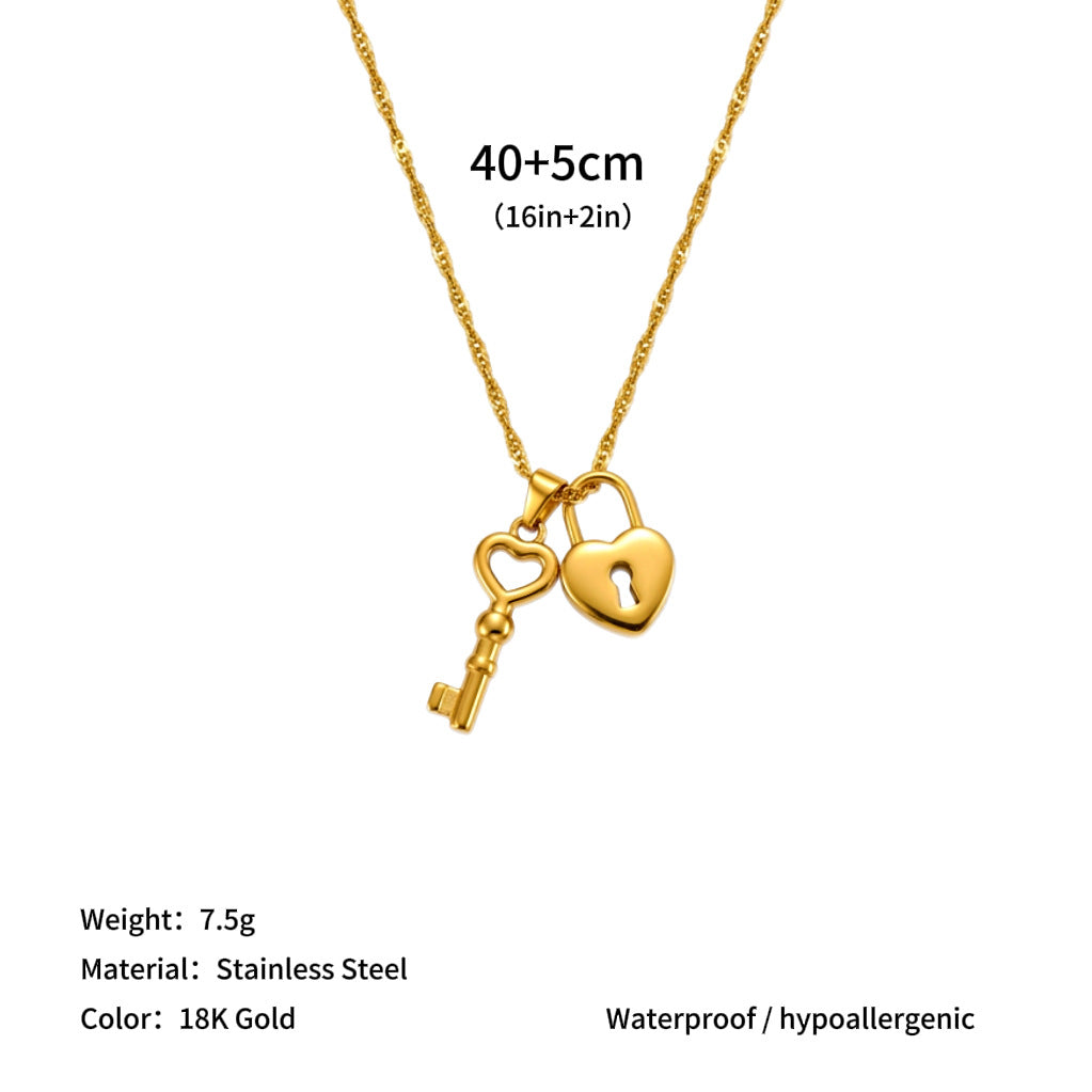 Wholesale  Stainless Steel Heart Key Water Wave Chain Titanium Steel Necklace