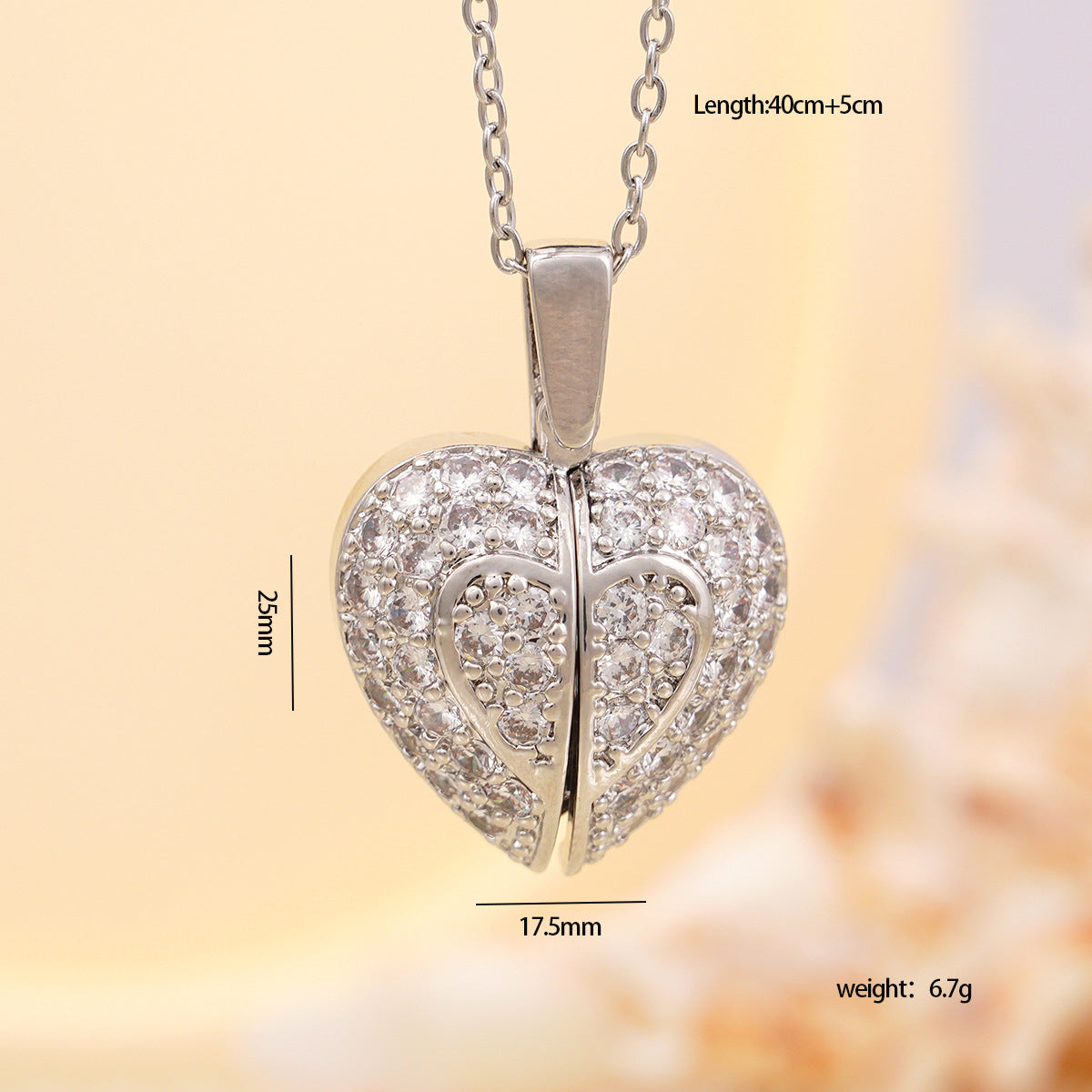 Wholesale Personalized opening and closing copper zircon heart-shaped wing clavicle necklace