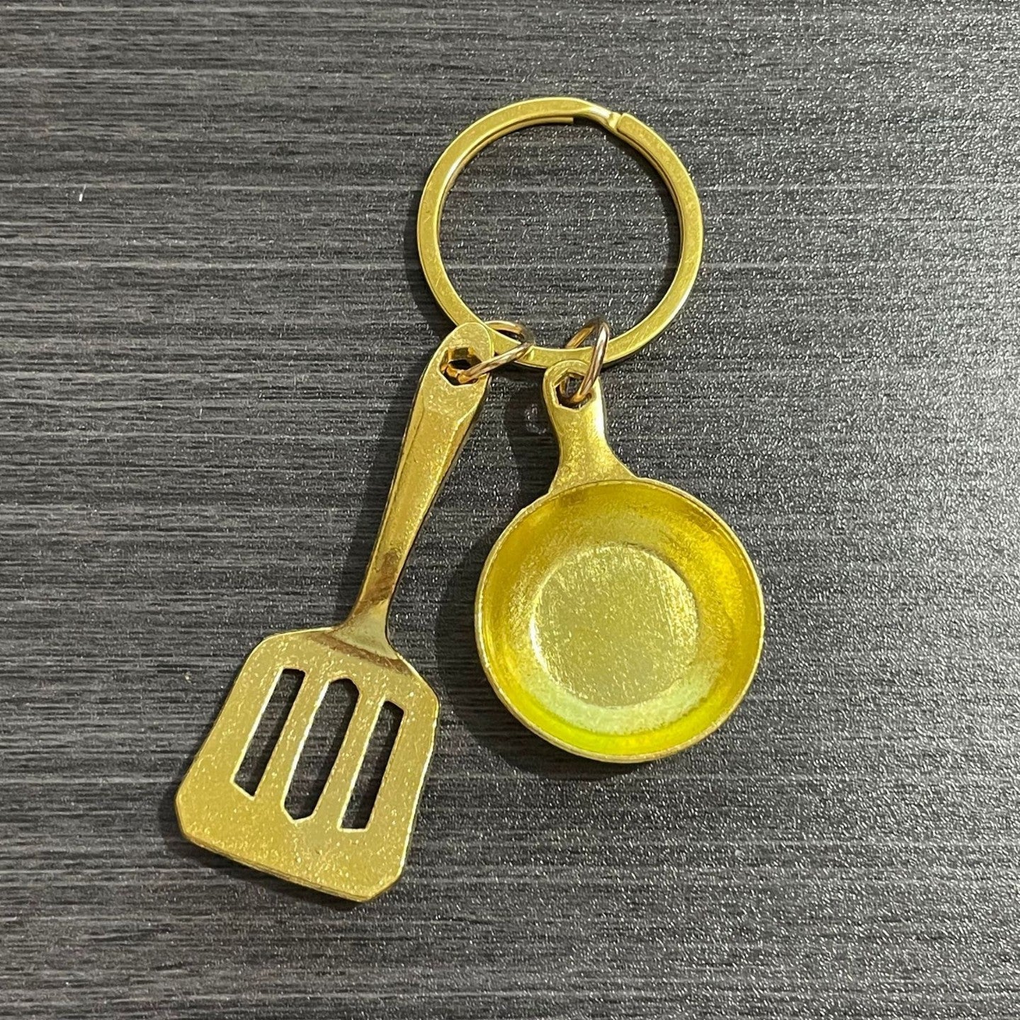 Wholesale Metal Shovel Keychain