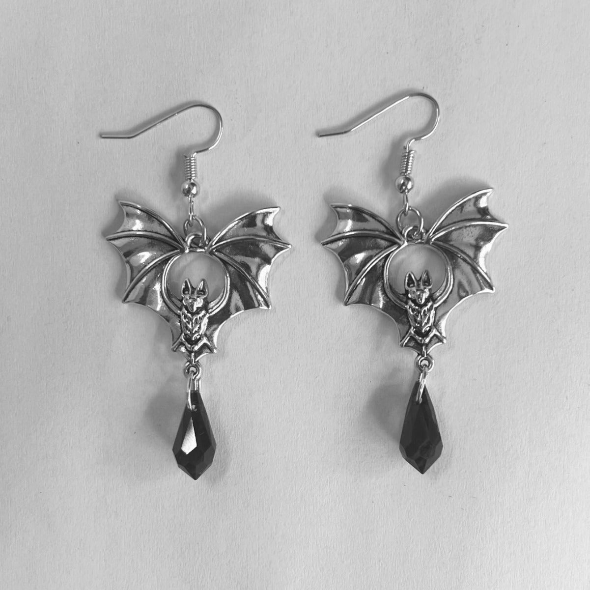 Wholesale Diablo Gothic Punk Style Black Bat Red Crystal Earrings Ladies Halloween