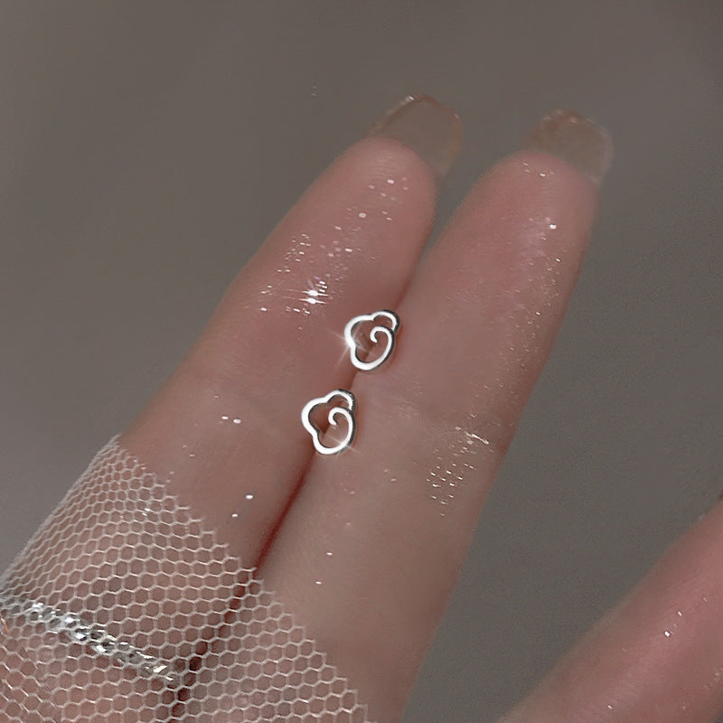 Wholesale High-end Sense Temperament Niche Design 925 Sterling Silver Mini Earrings