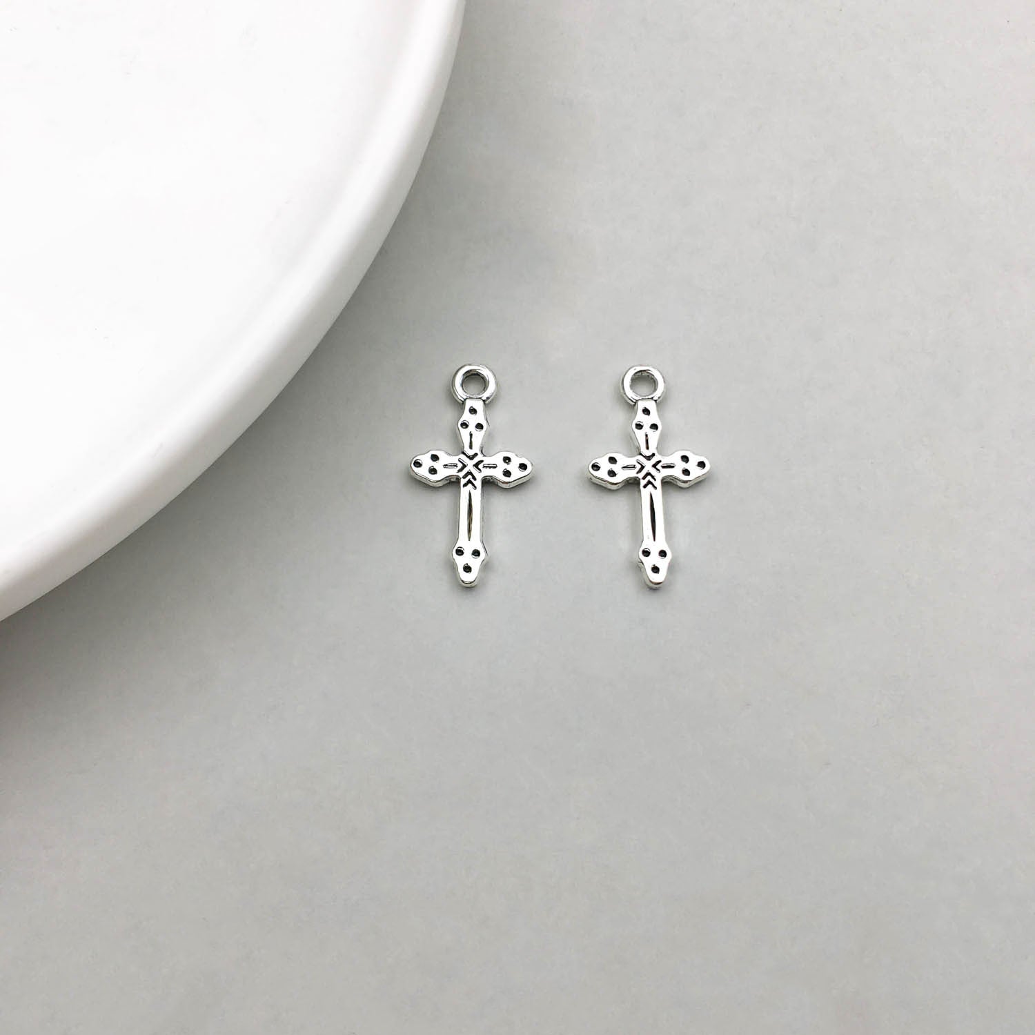 Wholesale 1 Antique Silver Alloy Cross Series Simulation Heart Cross DIY Pendant