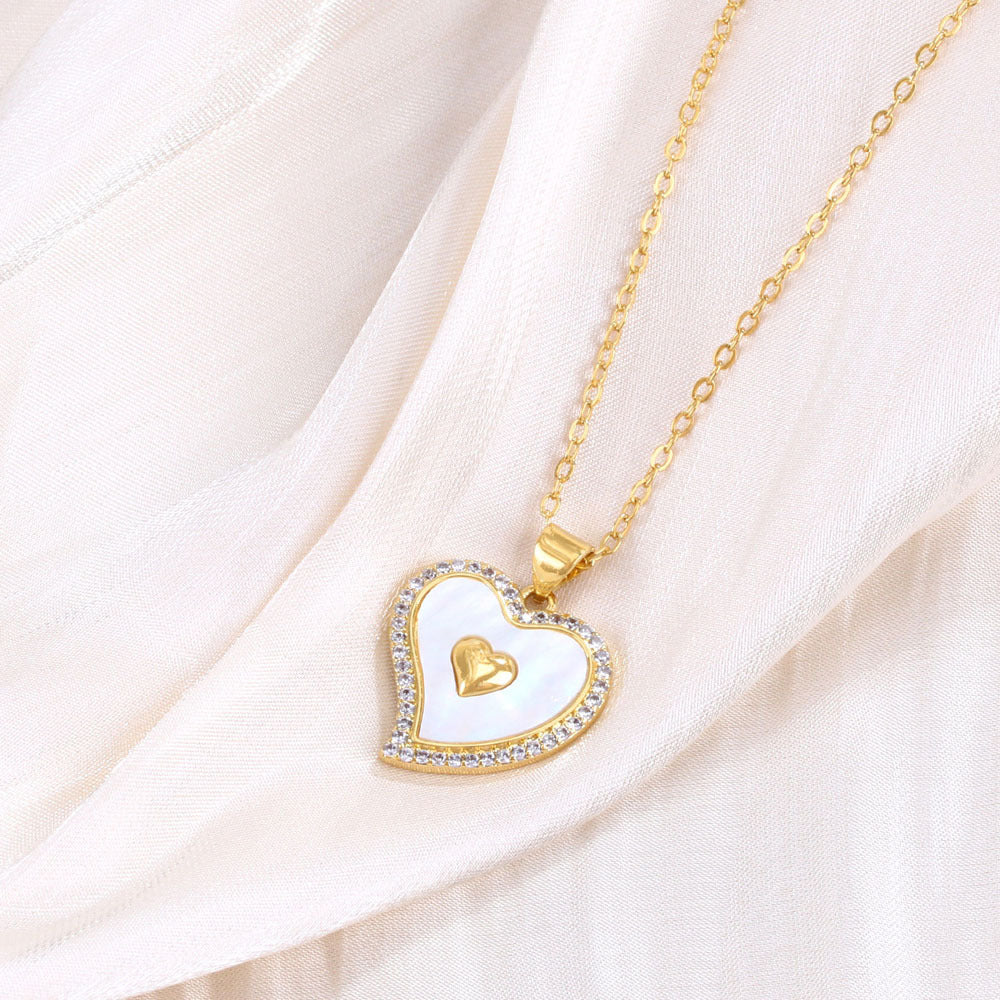 Wholesale Gold Plated Shell Heart Rhinestone Pendant Necklace Chic Everyday Jewelry Gift For Women