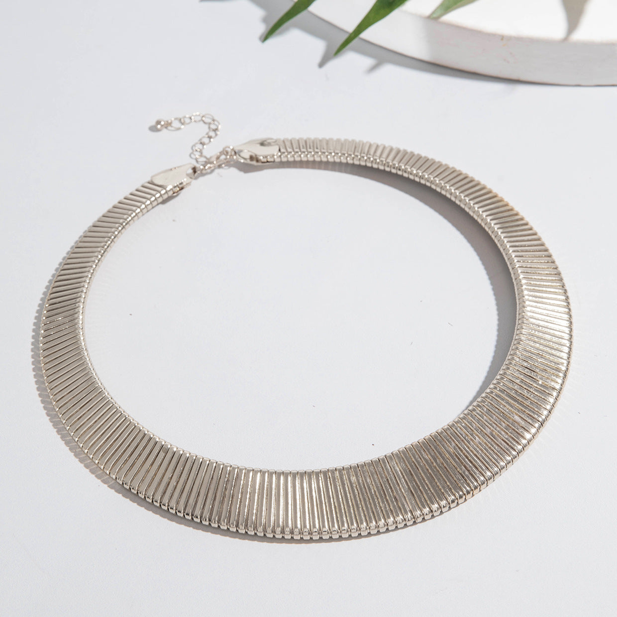 Wholesale temperament metal wide plain ring necklace