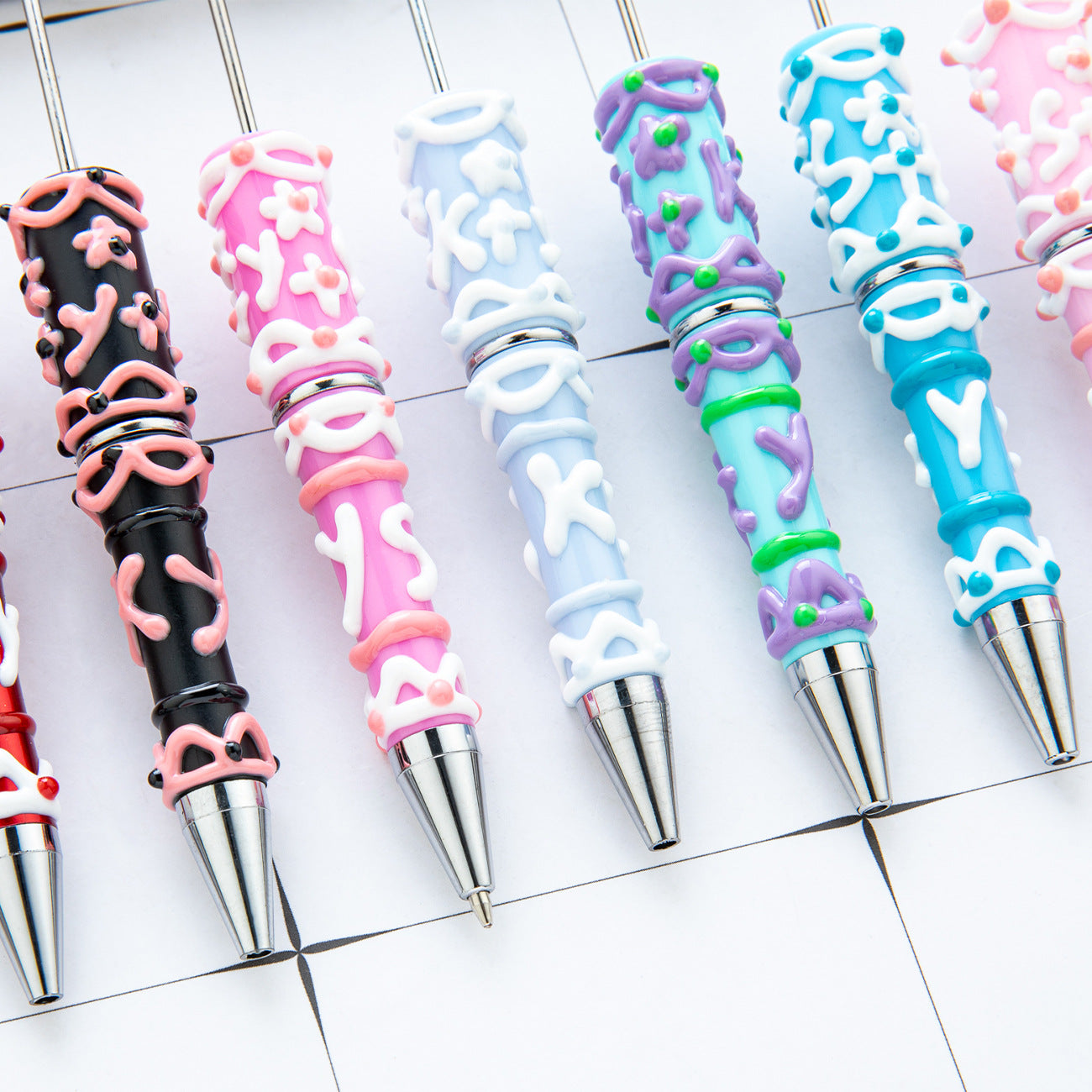 Wholesale Creative cream glue hand-painted beaded pen diy hand-painted oil ball point pen Macaron cream cute pen