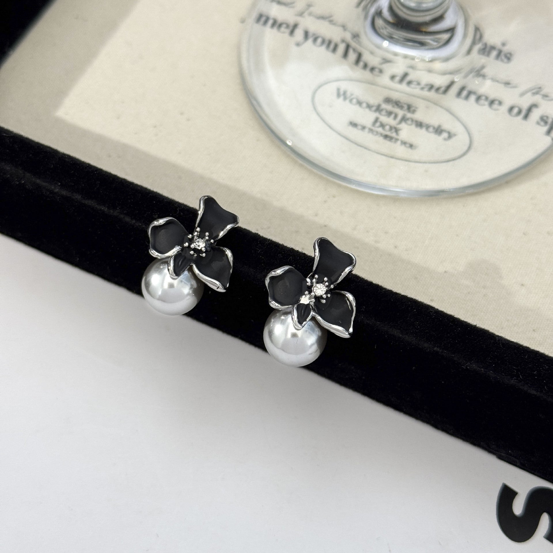 Wholesale Flower Pearl Earrings For Women Chic Alloy Electroplated Design Trendy Fashion Accessory For Party And Everyday Wear