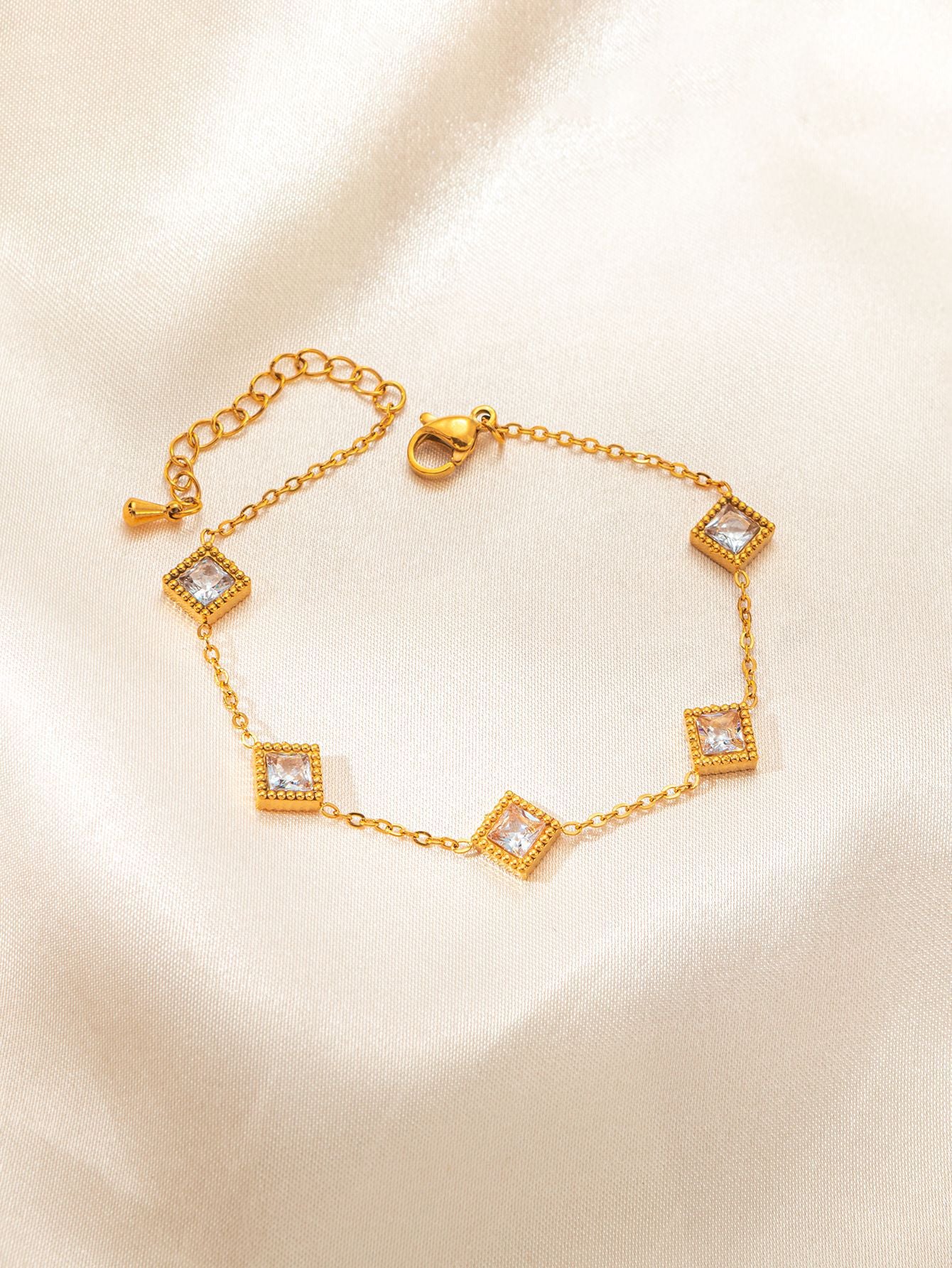 Wholesale Bracelet Summer Gold Retro Titanium Steel Bracelet High-grade Emerald Zircon