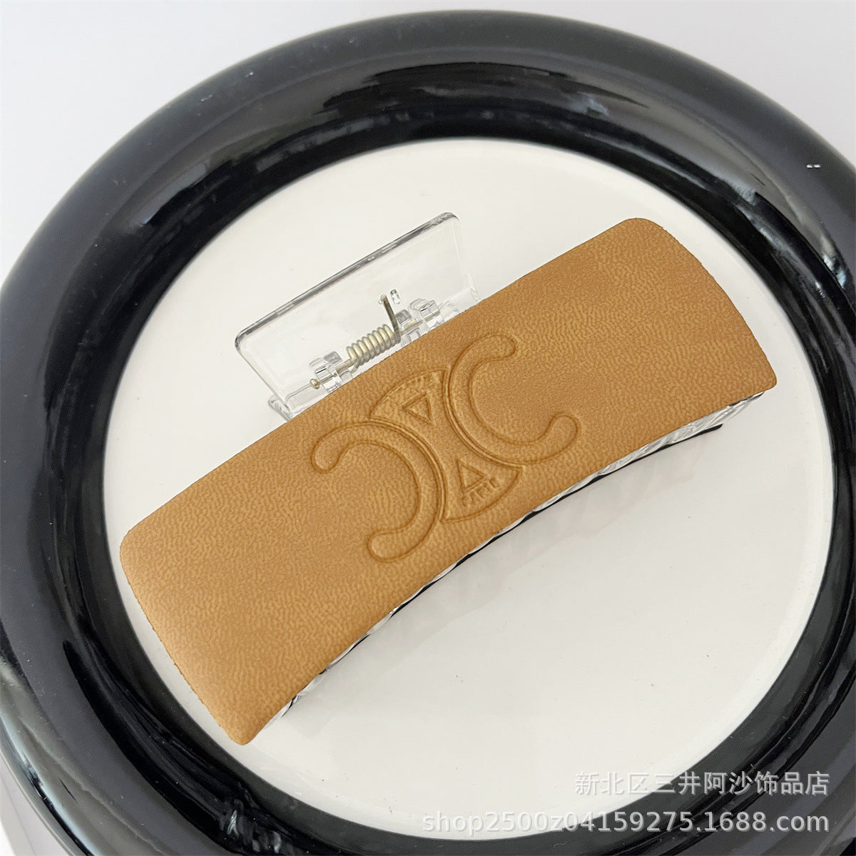 Wholesale PU Leather Hair Claw Clip For Women Arc De Triomphe Letter Design Everyday Hair Accessory