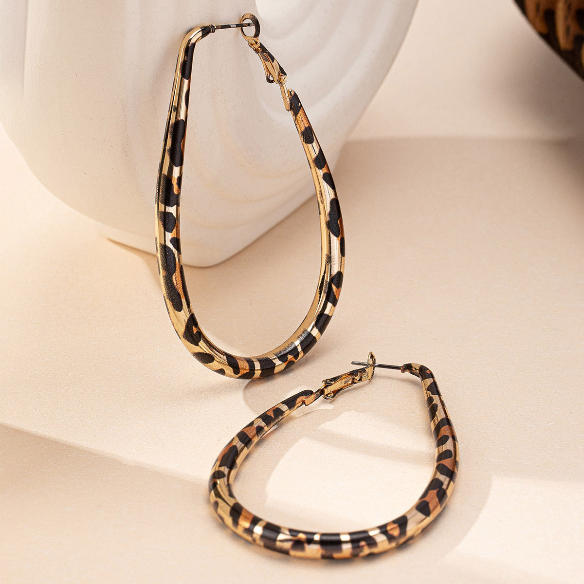 Wholesale Leopard Print Drop Earrings Chic Electroplated Alloy Jewelry Accessory For Women