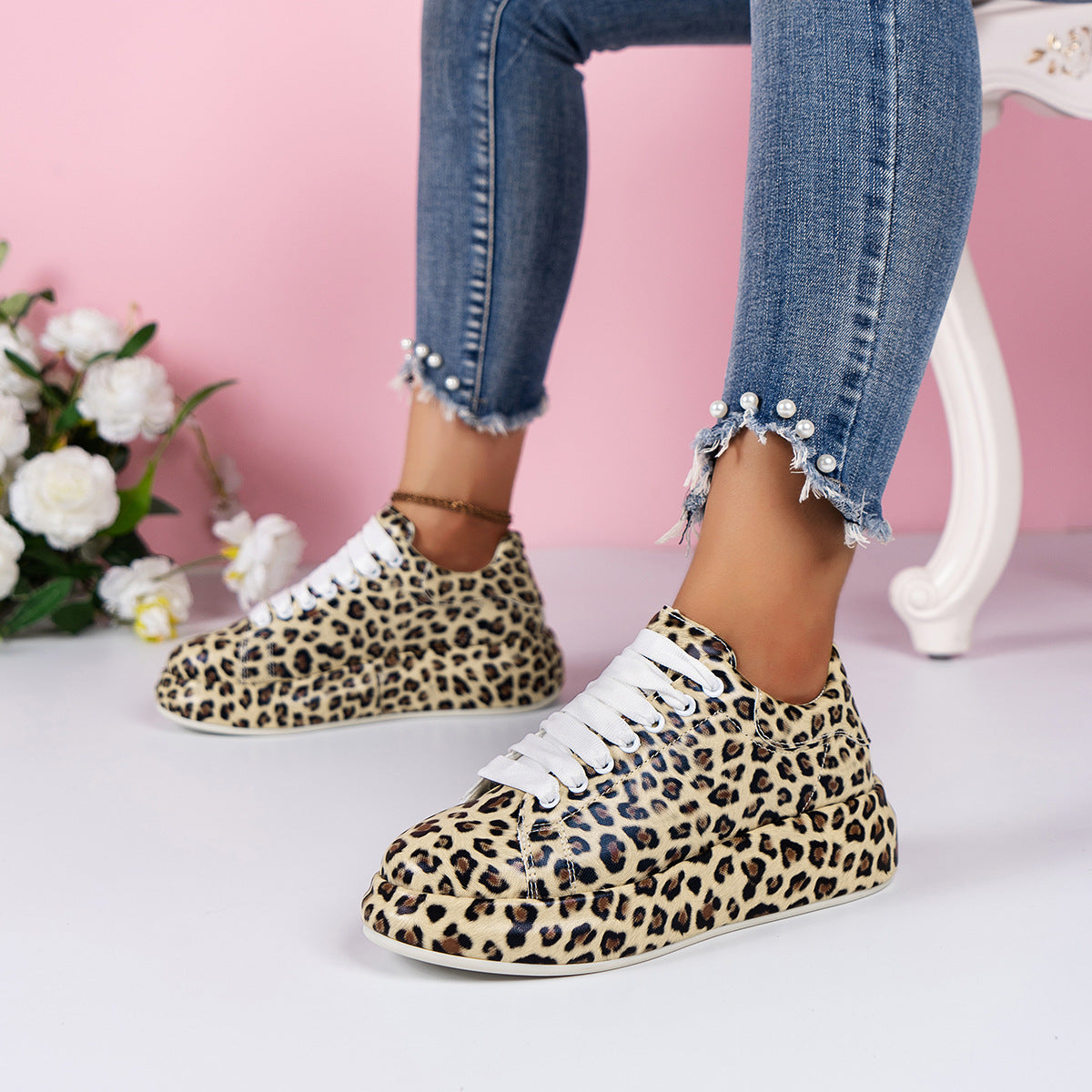 Wholesale PU Leopard Print Flat Shoes