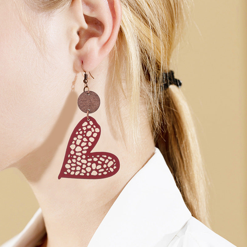 Wholesale Fashion Valentine's Day Heart Wood Hollow Mesh Leather Earrings