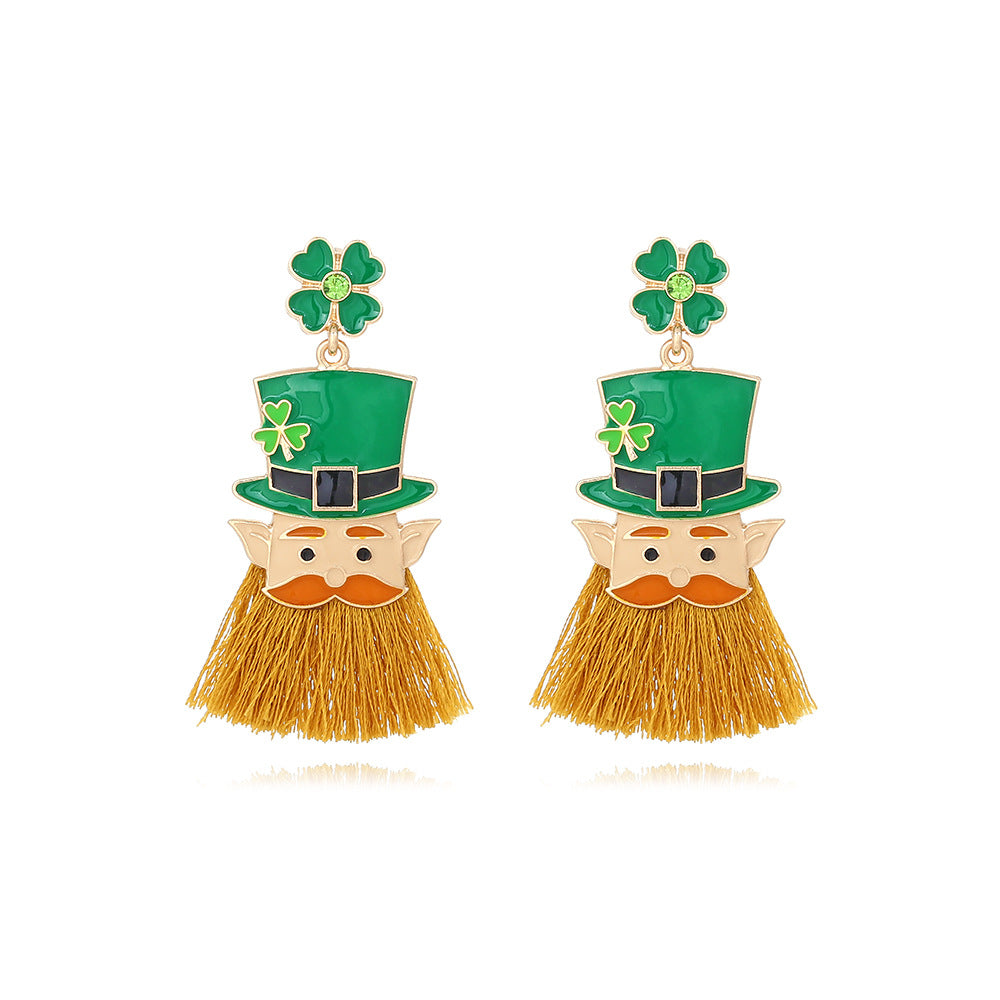 Wholesale St. Patrick Carnival four-leaf clover head tassel earrings alloy drop oil Irish hat earrings