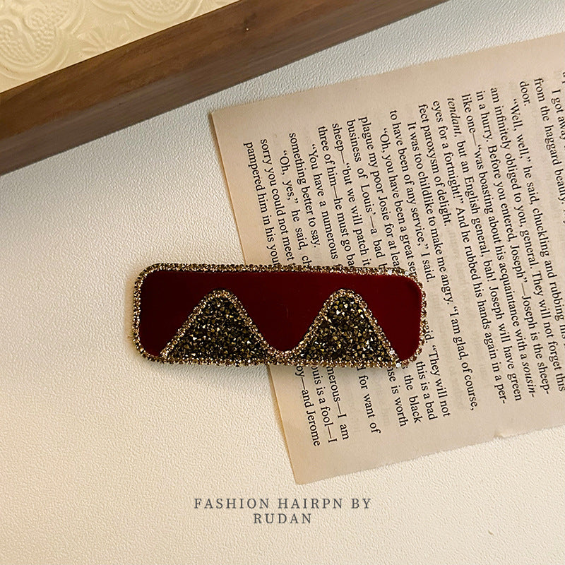 Wholesale of Four Leaf Grass Velvet Hair Clips and Accessories