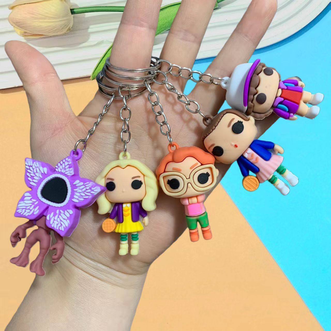 Wholesale Colorful cartoon flowers Keychains