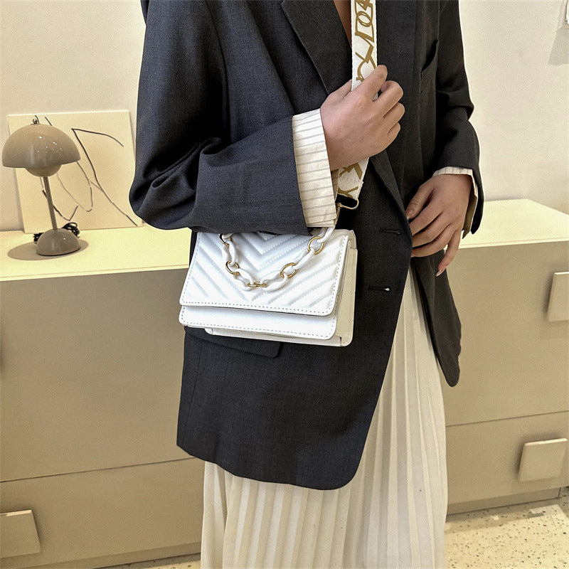 Wholesale Simple and Fashionable Wide Band Letter Shoulder Small Square Bag