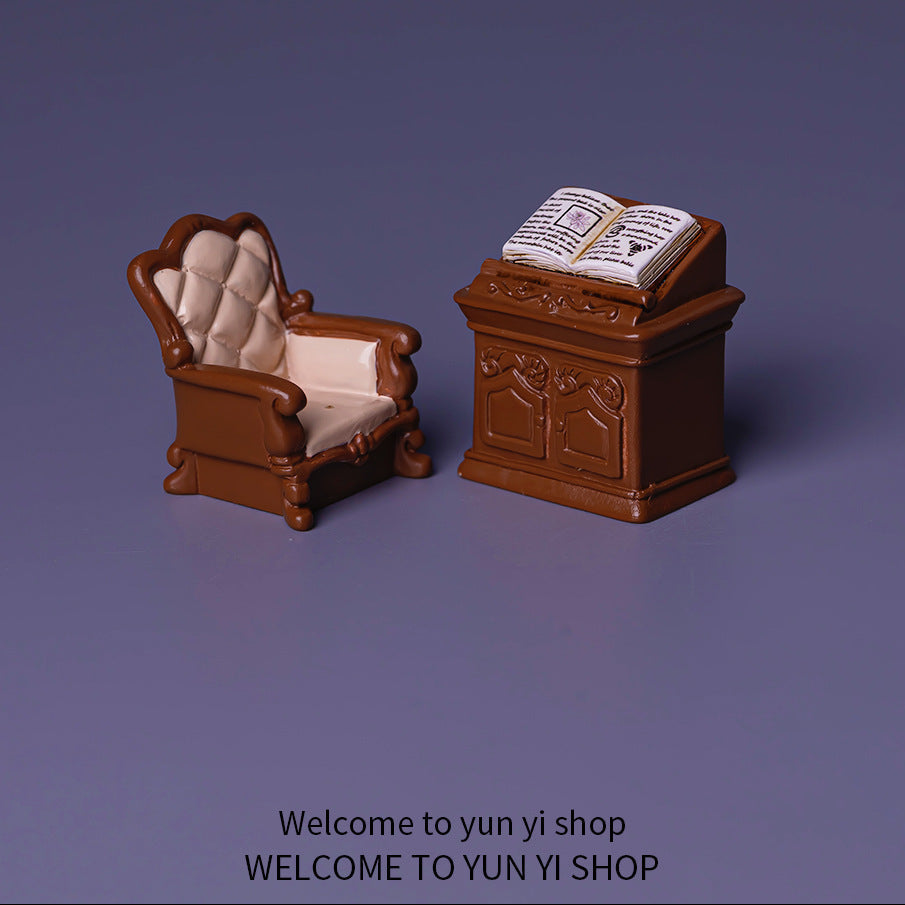 Wholesale European Classic Library Resin Figurine Miniature Desk Decor Creative DIY Car Dashboard Ornament Chic Gift For Resale