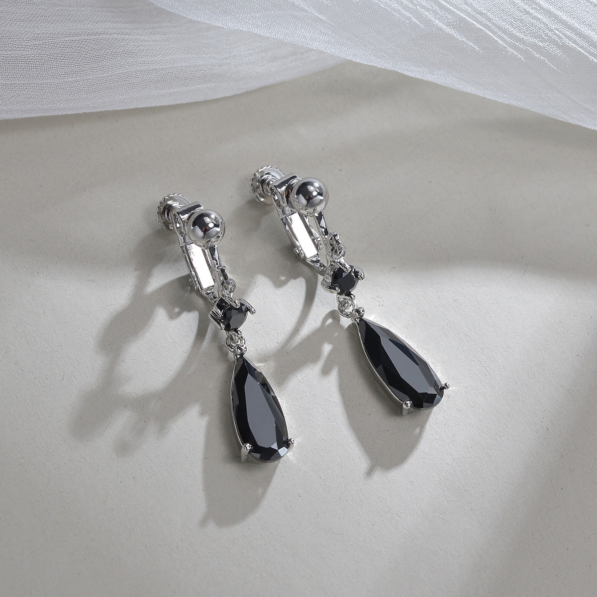Wholesale Purple crystal teardrop earrings