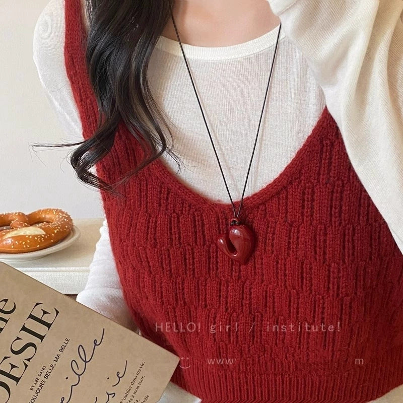 Wholesale Red hollow flower heart-shaped necklace