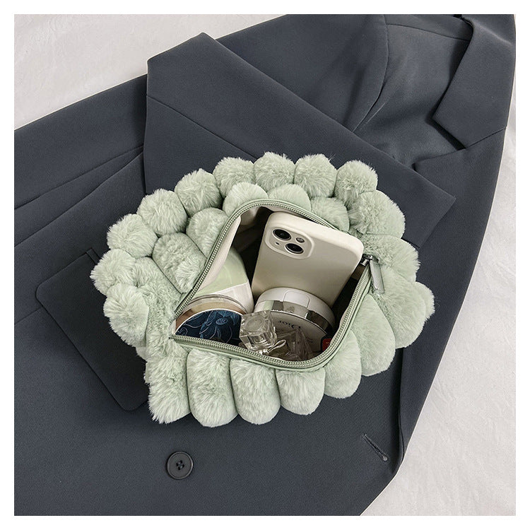 Wholesale 2023 Autumn and Winter Plush Handheld Crossbody Bag