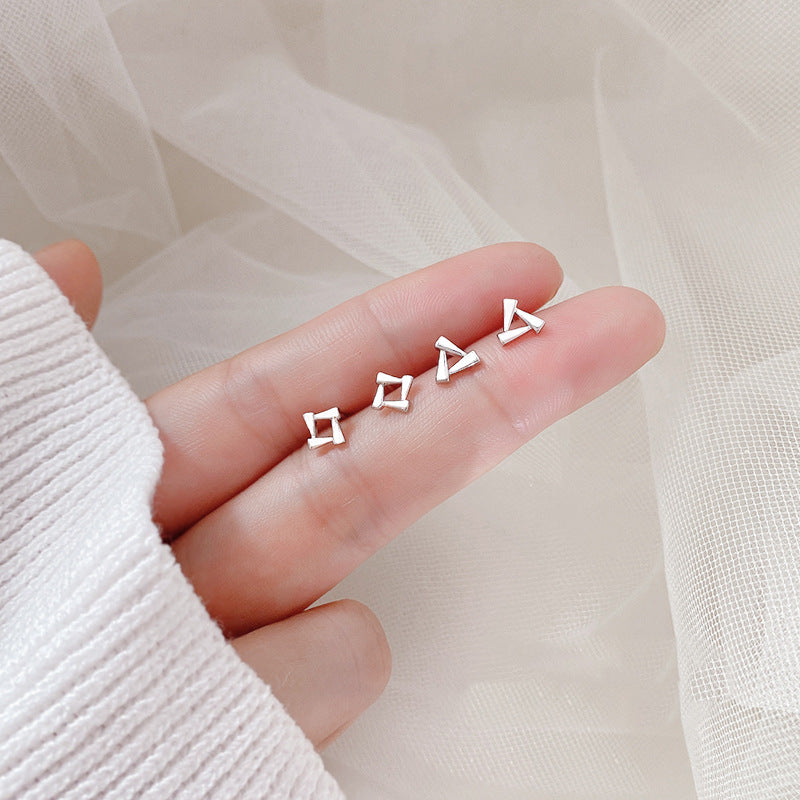 Wholesale High-end Sense Temperament Niche Design 925 Sterling Silver Mini Earrings