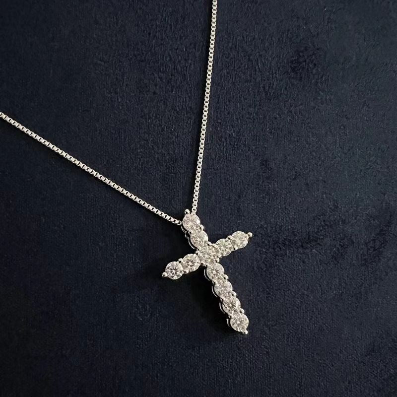 Wholesale Women's sterling silver pendant moissanite cross necklace