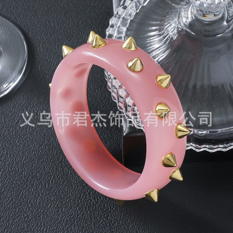 Wholesale Trendy and domineering punk rivet  bracelet