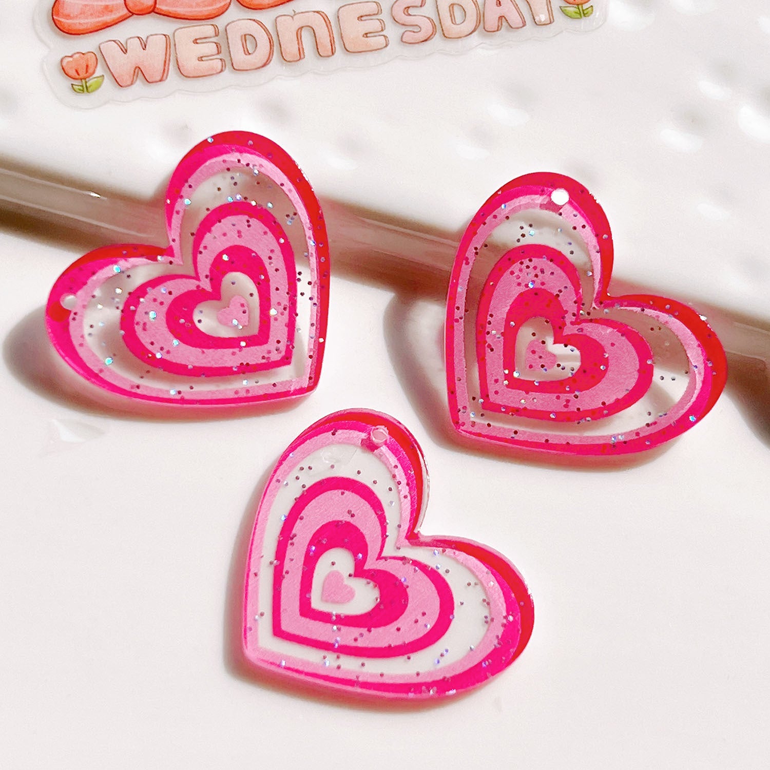 Wholesale 5pcs Acrylic Heart Accessories FlatBack with Holes