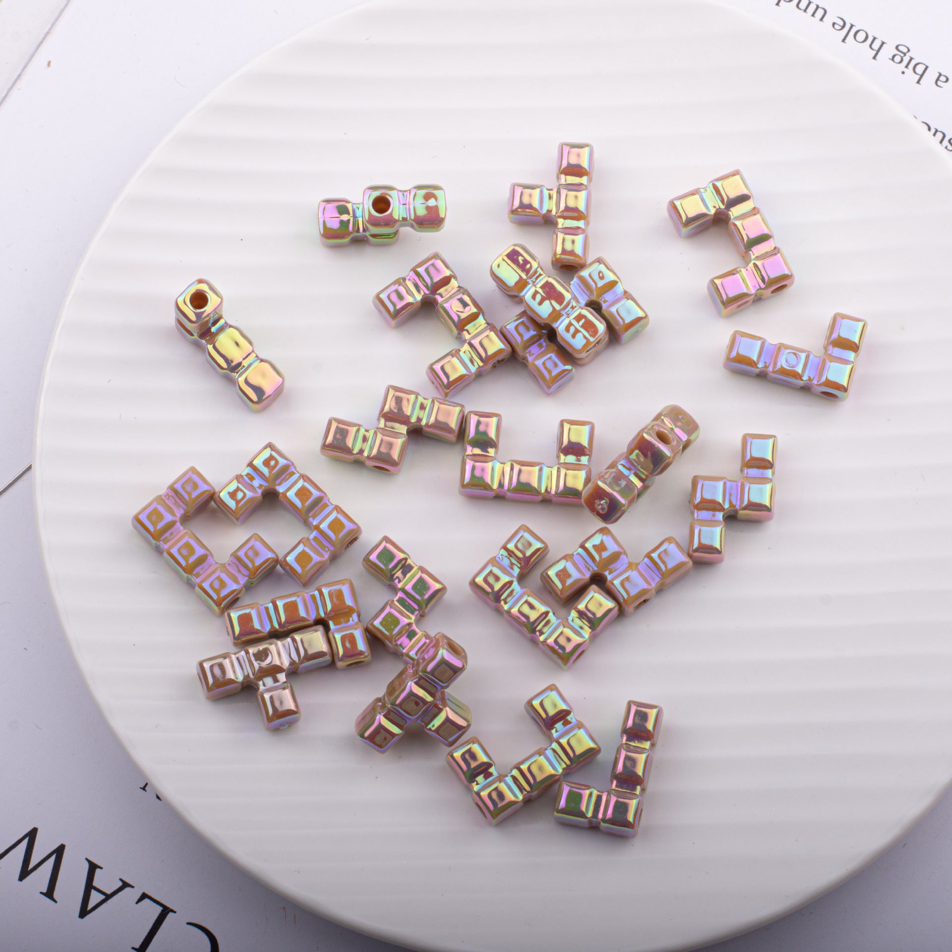 Wholesale Acrylic Cartoon Owl Head Straight Hole Beads