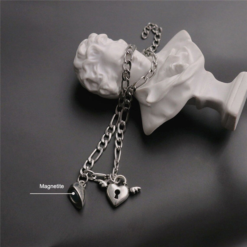 Wholesale  Heart-shaped Magnet Suction Alloy Bracelet  Valentine' s Day