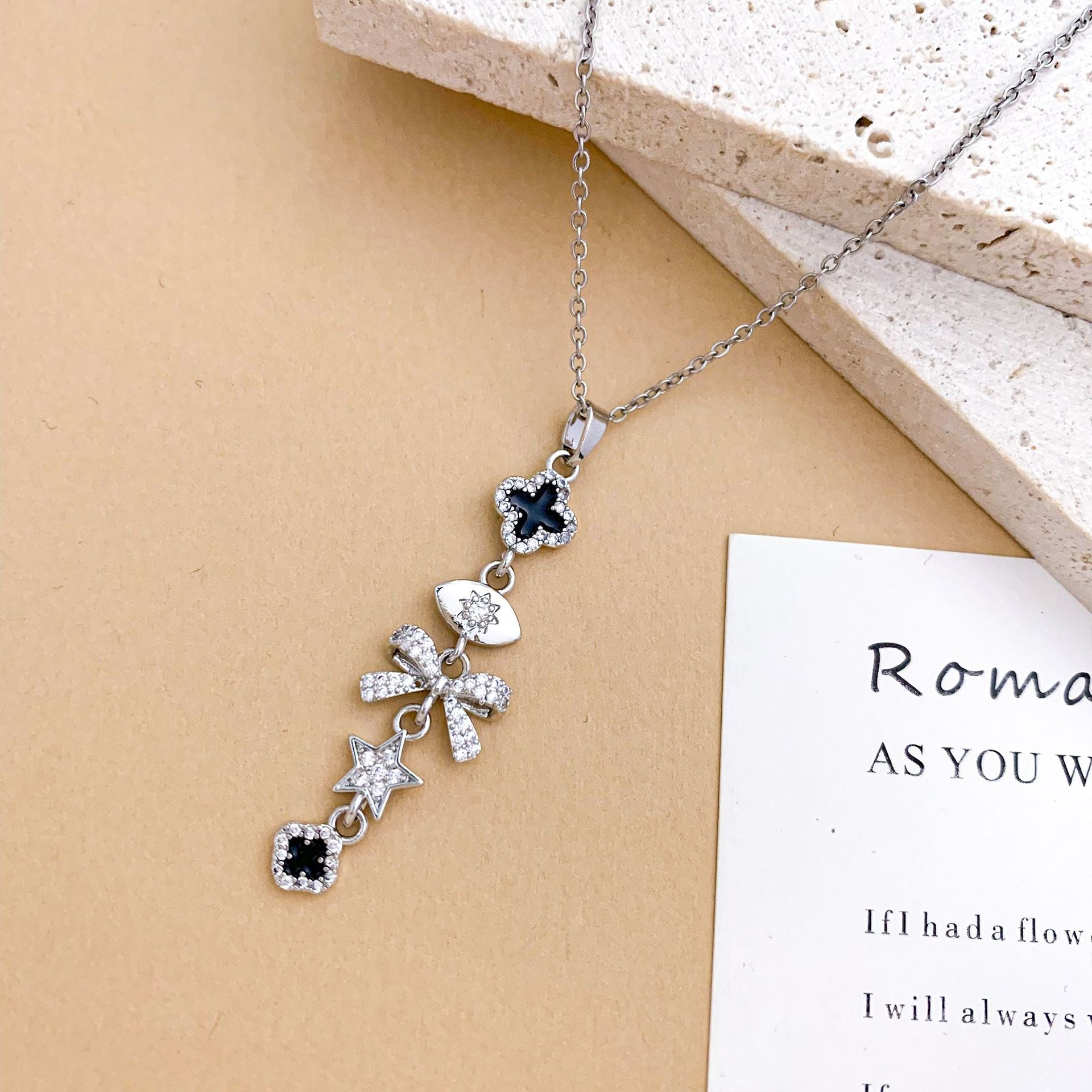 Wholesale Bow Necklace Accessories Women' s Luxury Titanium Steel Necklace