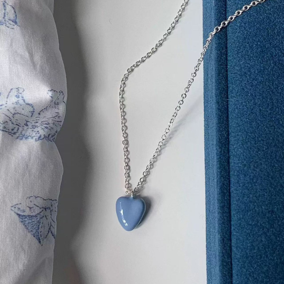 Wholesale Hailanbao Love Pendant Double layered Clavicle Chain