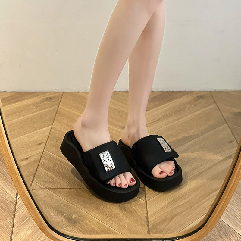 Wholesale Metal Velcro Sandals Slippers Women's Summer New Thick Bottom Shit Feeling Beach Slippers