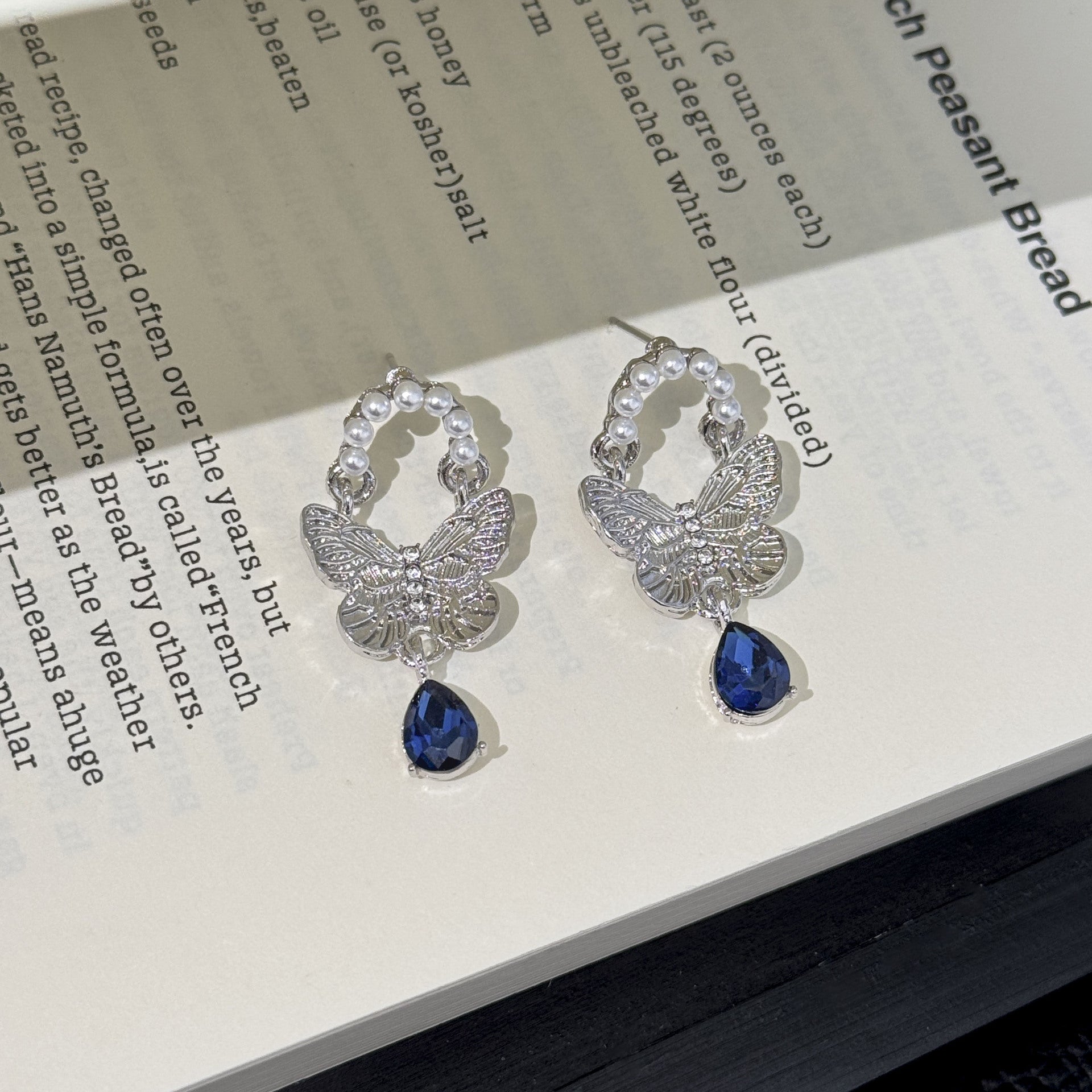 Wholesale Alloy Butterfly Crystal Stud Earrings Stylish Everyday Jewelry Accessory For Women Boutique Resale