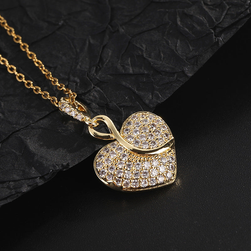 Collares de corazón de corazón de oro de circón micro pavimentado al por mayor