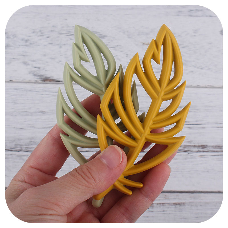 Wholesale 3PCS DIY Cartoon Silicone Leaf Feathers Focal Beads
