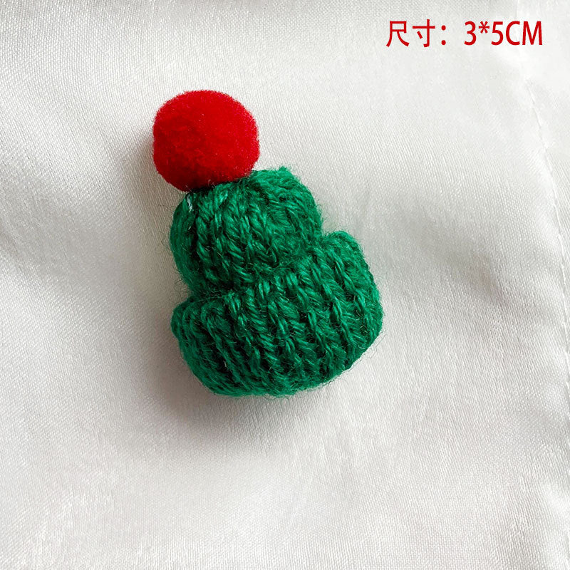 Wholesale Christmas DIY Wool Mini Knitted Finger Hat Doll Accessories