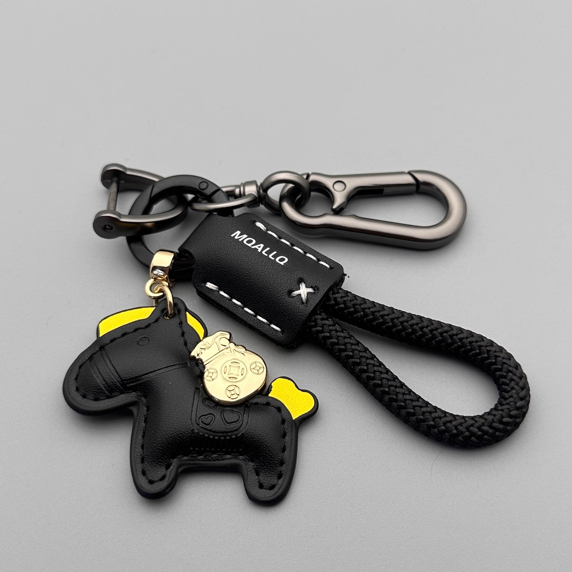 Wholesale Immediately get rich handmade cow leather car keychain pendant