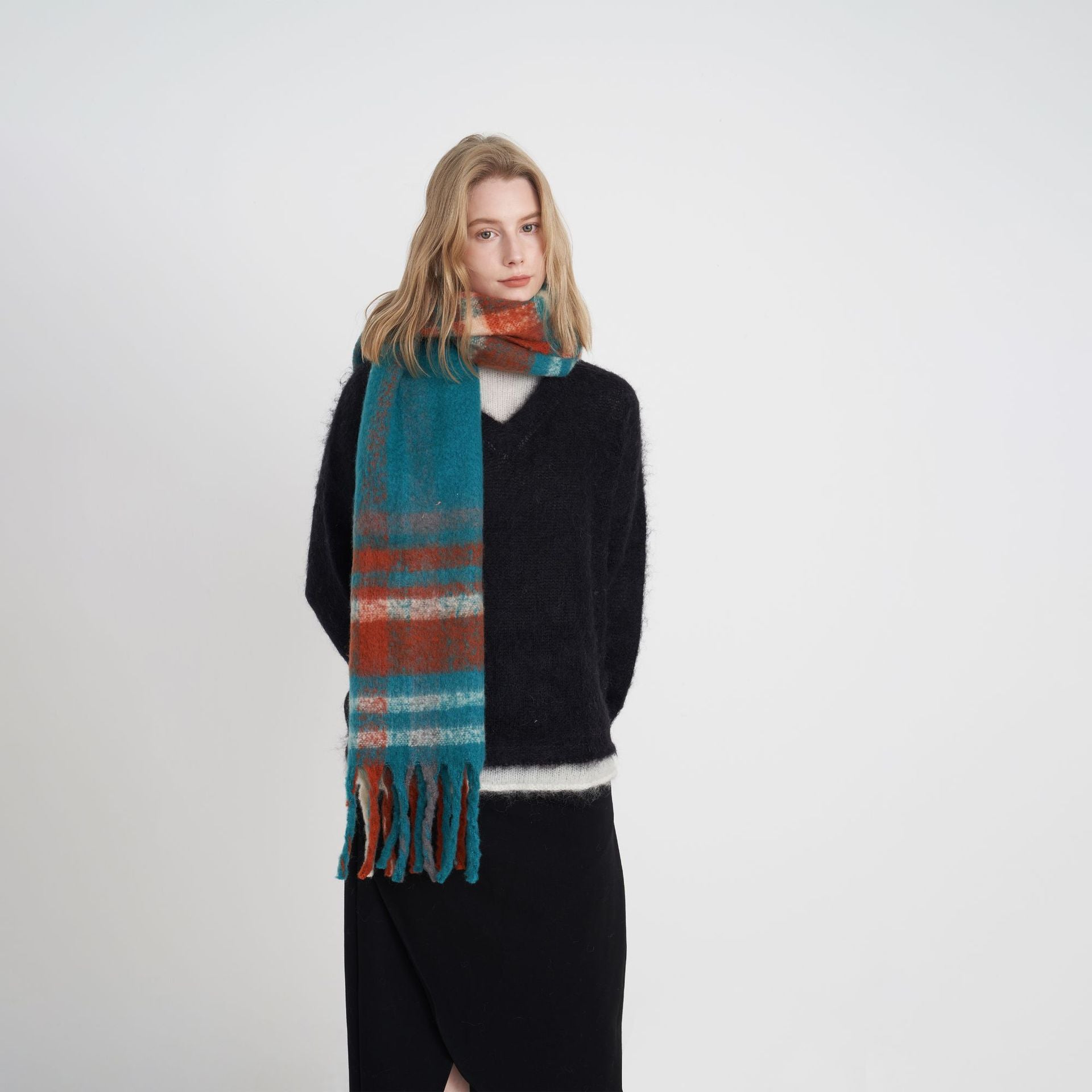 Wholesale Autumn and Winter Thickened Warm and Soft Multi-color Plaid Splicing Tassel Scarf
