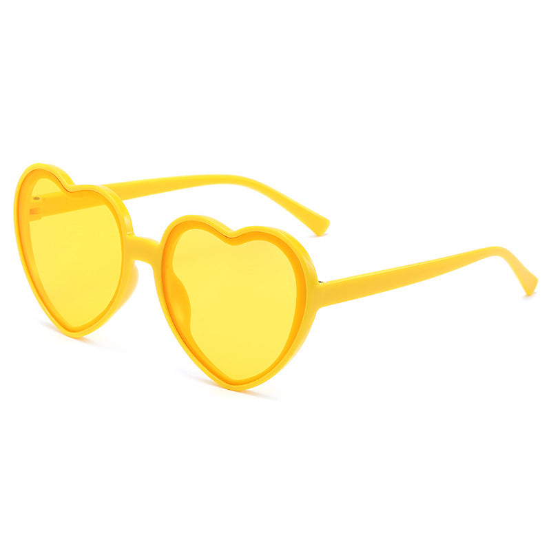 Wholesale Fashionable and classic heart sunglasses