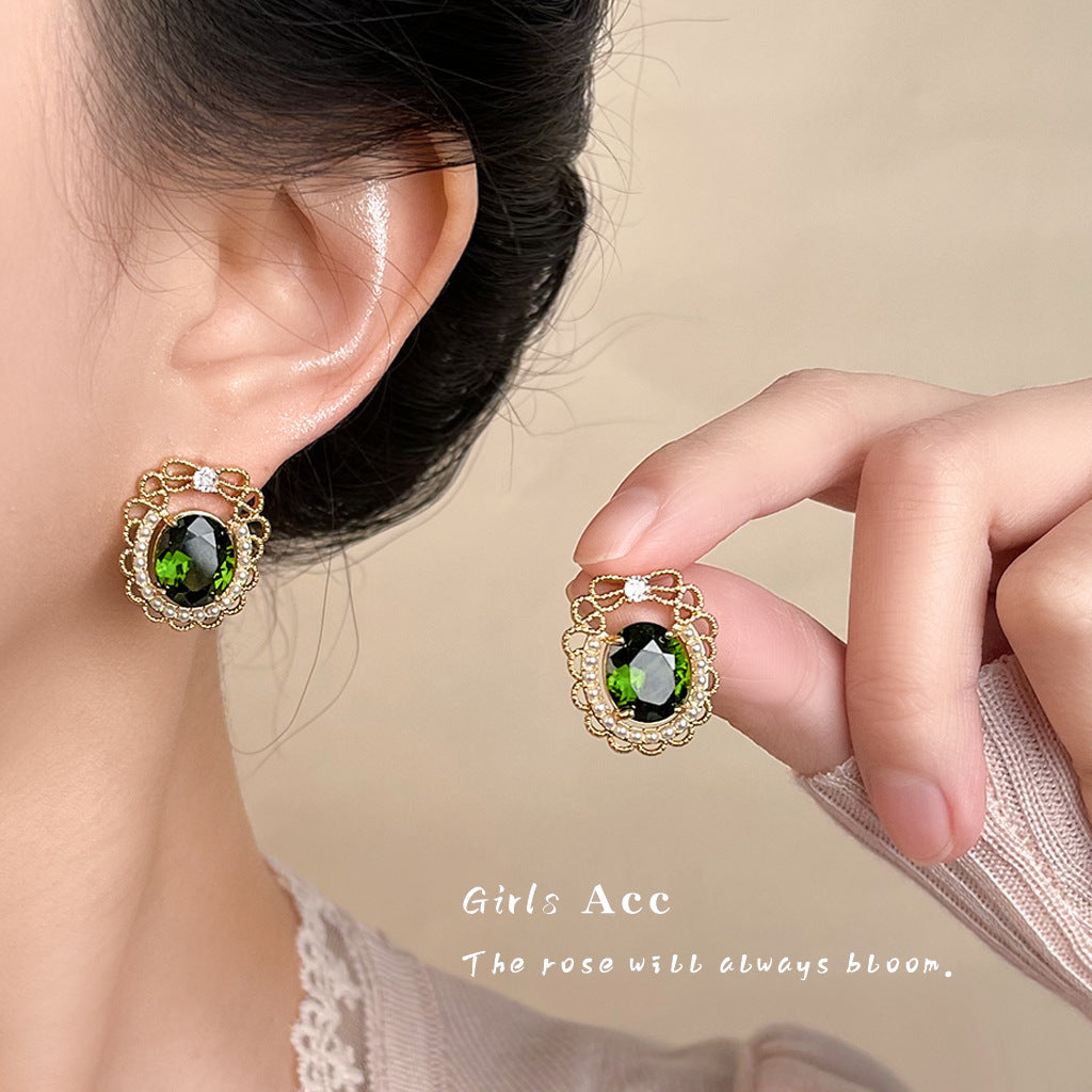 Wholesale Vintage emerald diverse shaped zircon earrings