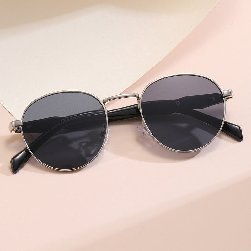 Wholesale Oval Metal Sunglasses Retro Eyewear