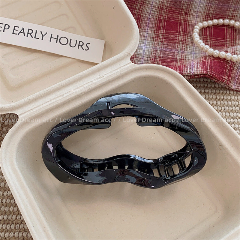 Wholesale Large Vintage Leopard Print Hollowed Out Cloud Resin Hair Clips