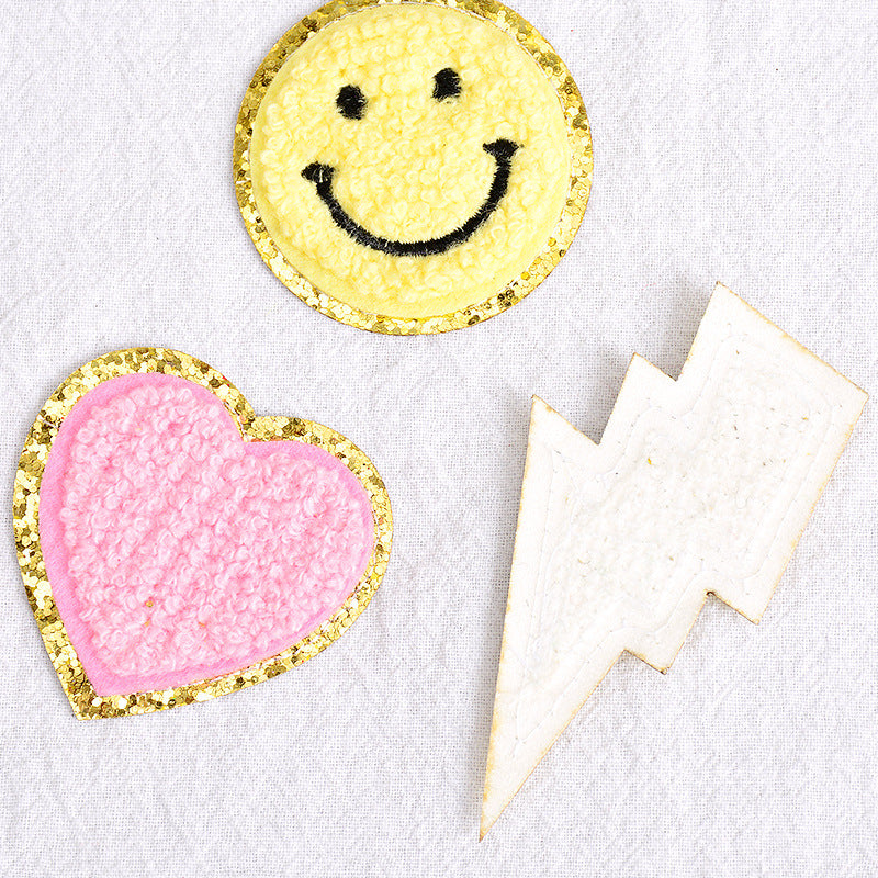 Wholesale Gold Edge Lightning Heart Embroidered Cotton Patches Small Adhesive Backed DIY Patch For Clothing Phone Bags Decorative Accessory